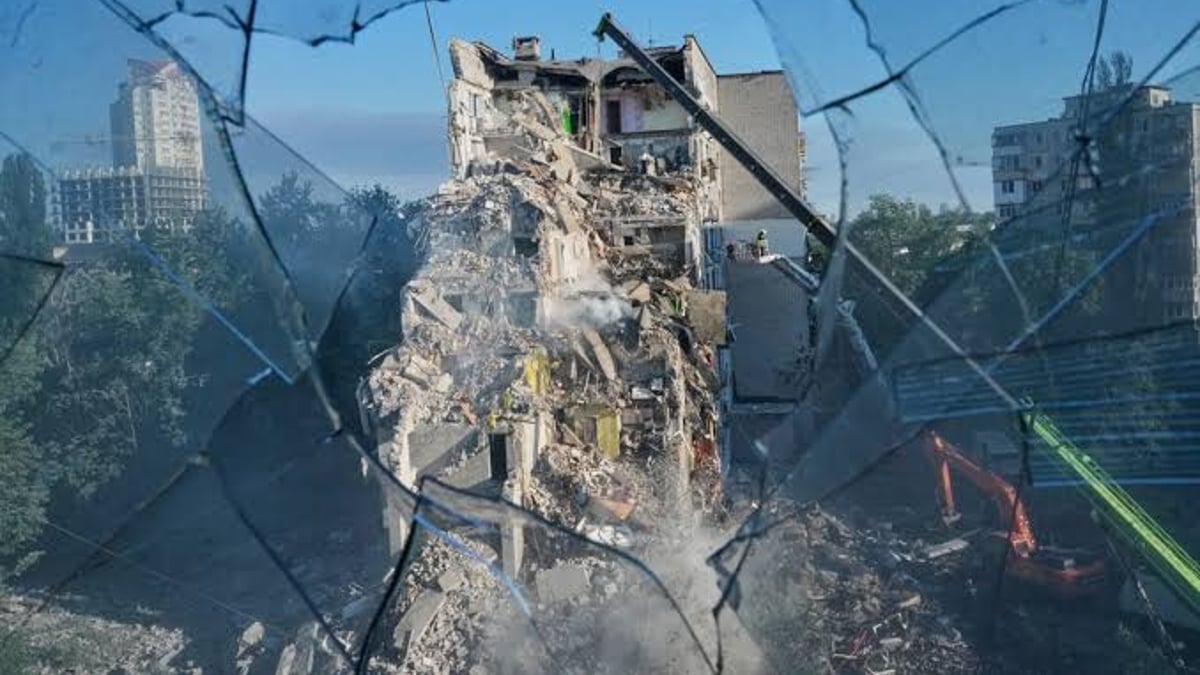 Russia Unleashes 496 Drones and 74 Missiles on Kyiv in the Most Severe Attack of the Year
