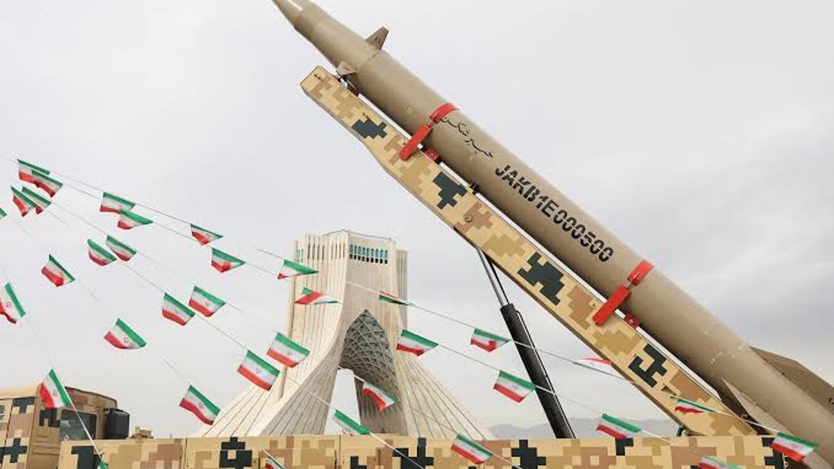 Iran Launches Intense Missile And Drone Barrage Across Gulf States Following Heavy American Strikes