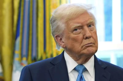 “Trump’s Economic Agenda Faces Growing Disapproval as Polls Show Declining Approval and Market Concerns”