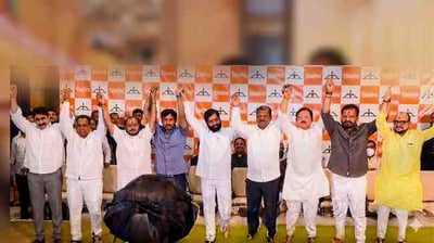 Uddhav Thackeray Shattered As 6 Lok Sabha MPs Desert Camp To Join Eknath Shinde Shiv Sena Rebel MLA fooled marathi manush ?