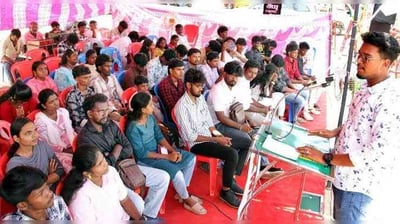 SFI Demands Abolition of NEET and Resignation of Union Education Minister Over Exam Scams