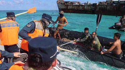 China Coast Guard Personnel Attack Philippine Navy Sailor Near Second Thomas Shoal Caught On Camera