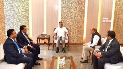 Bangladesh Renews Sheikh Hasina Extradition Request During Indian Envoy Meeting With PM