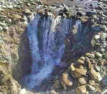 Sinkhole in Kashmir a climate change ?