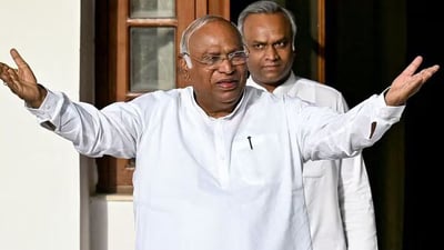 Delhi Airport Roof Falls: Congress Slams Modi Govt for ‘Shoddy Work’ and ‘Corruption’
