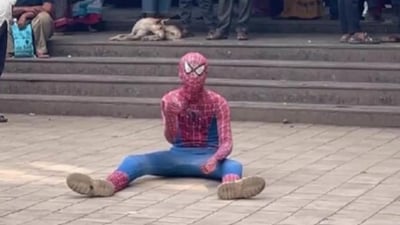Viral Video: ‘Spider-Man’ Seen Begging for Money at Kalyan Station in Mumbai, Instagram Reel Hits 3 Million Views